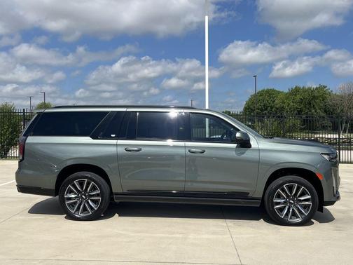 Dark Emerald Metallic 2024 Cadillac Escalade ESV Sport Platinum