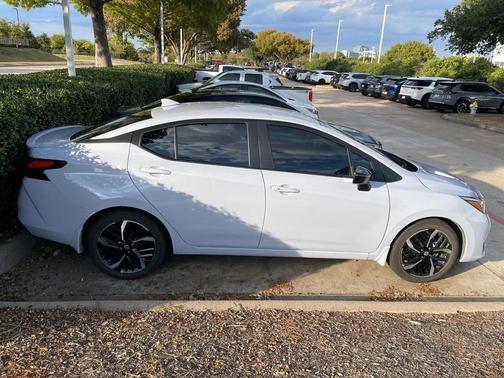2025 Nissan Versa 1.6 S