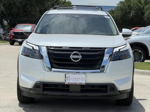 2025 Nissan Pathfinder SV FWD