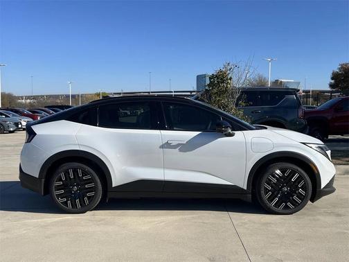 2026 Nissan Leaf PLATINUM+