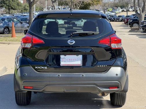 2020 Nissan Kicks S