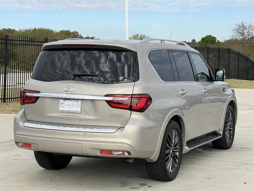 2022 INFINITI QX80 SENSORY