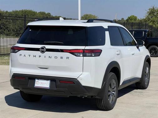 2025 Nissan Pathfinder SV FWD