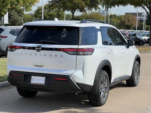 2025 Nissan Pathfinder SV FWD