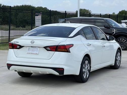 2025 Nissan Altima S FWD