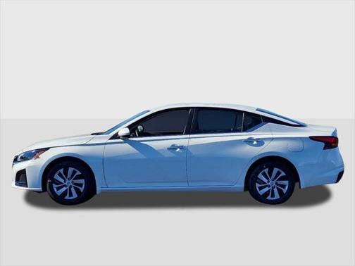 2025 Nissan Altima S FWD