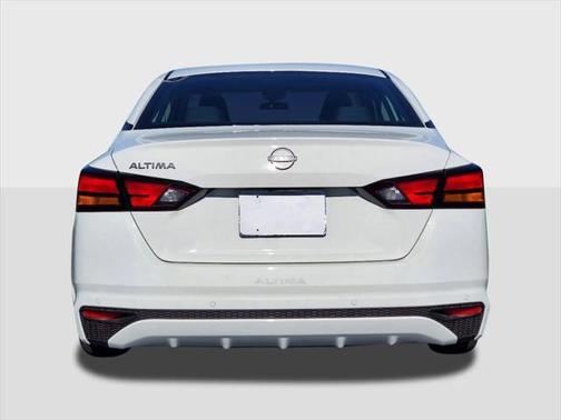 2025 Nissan Altima S FWD