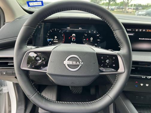 Everest White Pearl Tricoat 2025 Nissan Murano SV