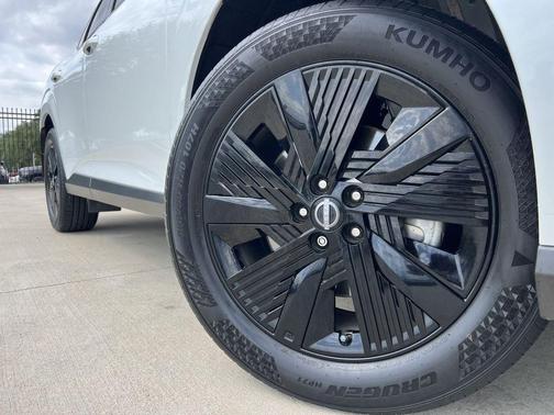 Everest White Pearl Tricoat 2025 Nissan Murano SV
