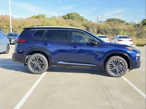 2025 Nissan Rogue Platinum