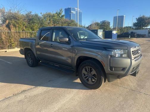2025 Nissan Frontier SV
