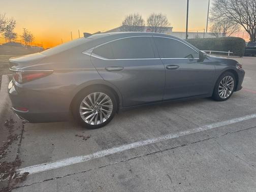 2019 Lexus ES 350 Base
