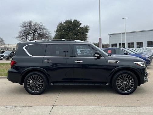 2024 INFINITI QX80 SENSORY AWD