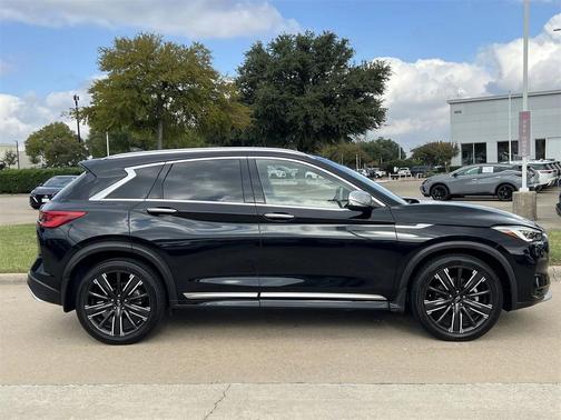 2023 INFINITI QX50 SENSORY