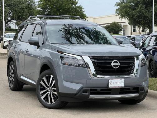 2025 Nissan Pathfinder Platinum 4WD