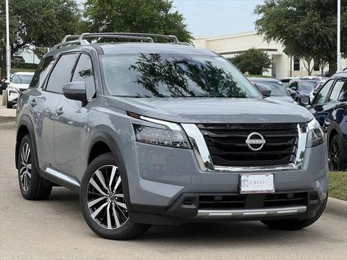 2025 Nissan Pathfinder Platinum 4WD