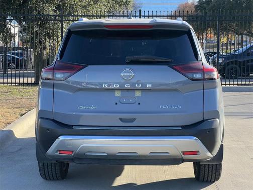 2023 Nissan Rogue Platinum