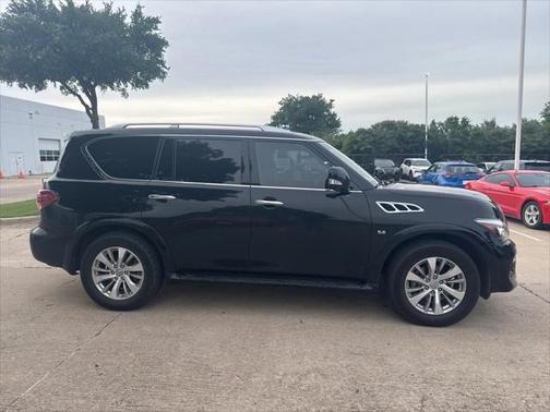 2016 INFINITI QX80 Base