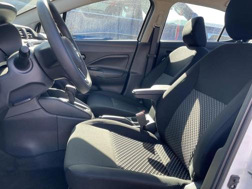 2024 Nissan Versa 1.6 S