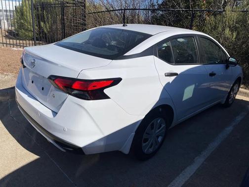 2024 Nissan Versa 1.6 S