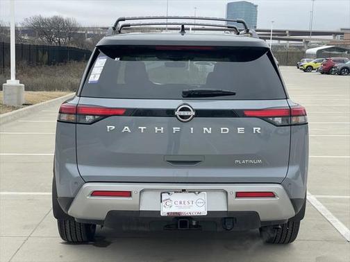 2025 Nissan Pathfinder Platinum FWD