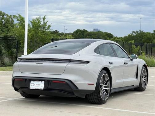 2023 Porsche Taycan