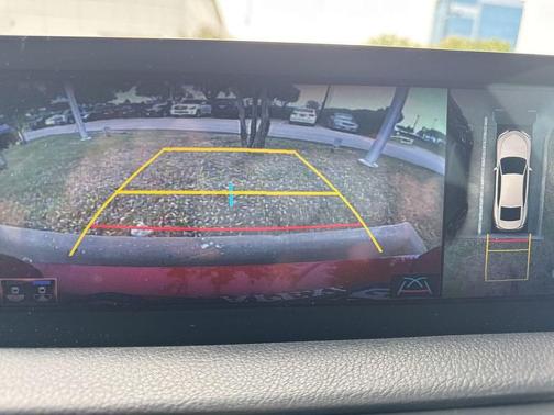 Infrared 2022 Lexus IS 350 Base
