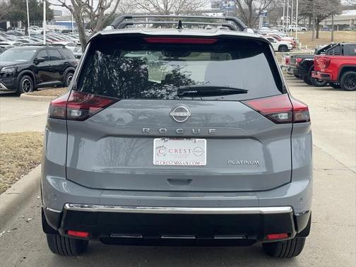 2025 Nissan Rogue Platinum