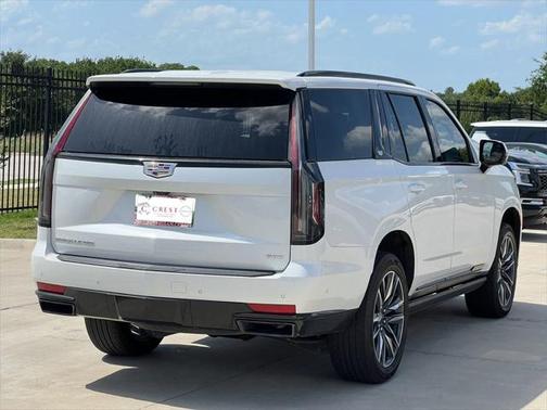 2022 Cadillac Escalade Sport