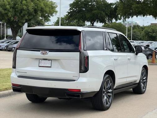 2022 Cadillac Escalade Sport