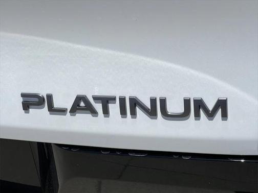 2025 Nissan Murano Platinum