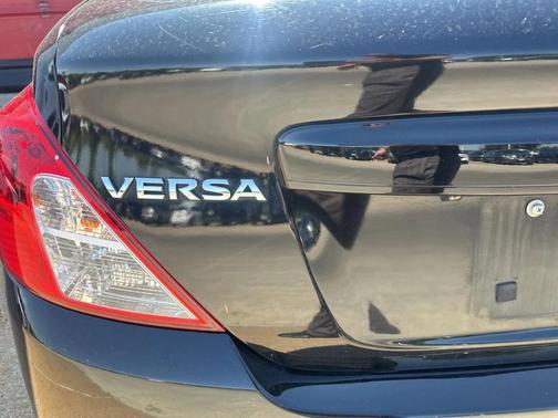 2019 Nissan Versa 1.6 S