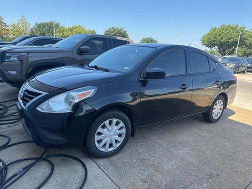 2019 Nissan Versa 1.6 S
