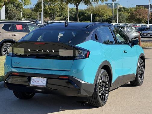 2026 Nissan Leaf PLATINUM+