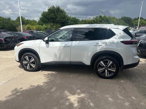 2024 Nissan Rogue SL