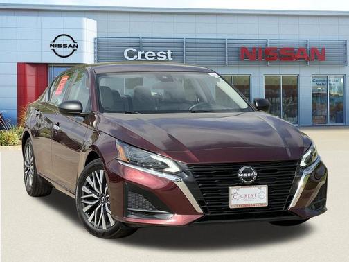 Garnet Pearl 2025 Nissan Altima 2.5 SV