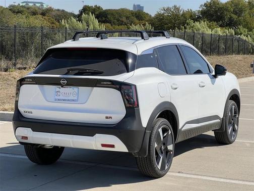 2026 Nissan Kicks SR