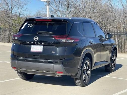2025 Nissan Rogue SL