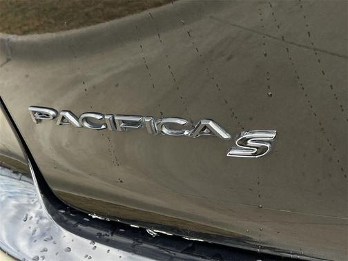 2021 Chrysler Pacifica Touring