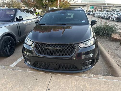 2021 Chrysler Pacifica Touring