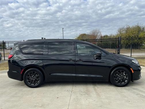 2021 Chrysler Pacifica Touring