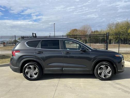 2021 Hyundai SANTA FE SE