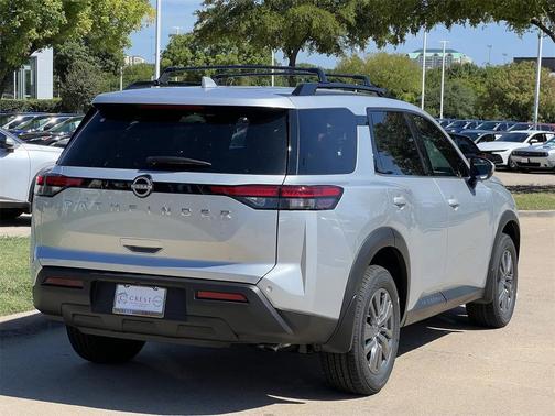 2025 Nissan Pathfinder SV FWD
