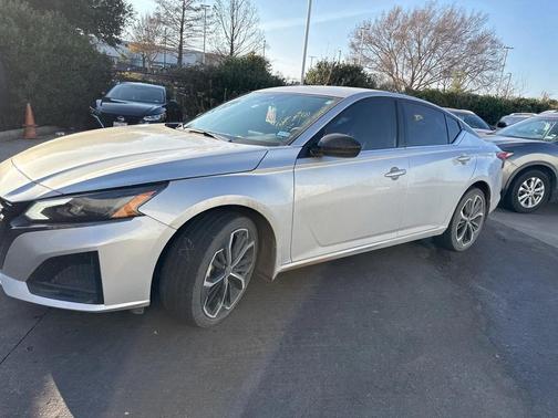 2024 Nissan Altima SR Intelligent AWD