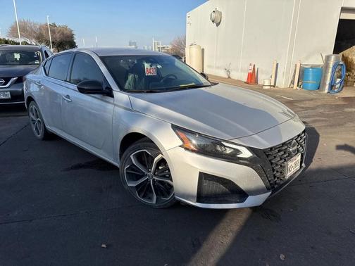 2024 Nissan Altima SR Intelligent AWD