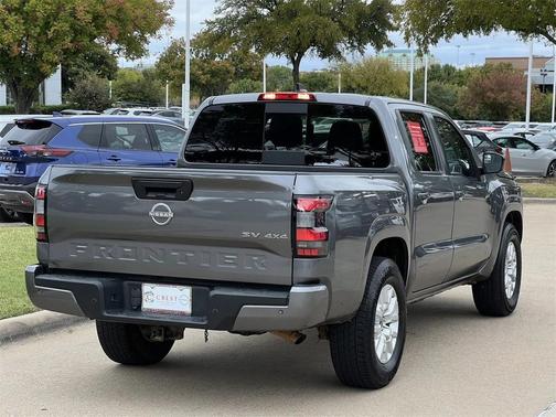 2024 Nissan Frontier SV