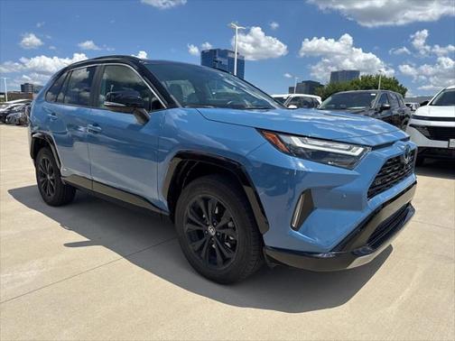 2022 Toyota RAV4 Hybrid SE