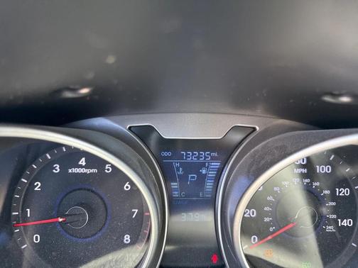 2013 Hyundai Veloster Base