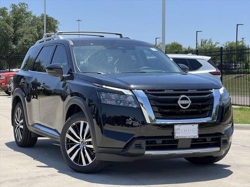 2025 Nissan Pathfinder Platinum 4WD