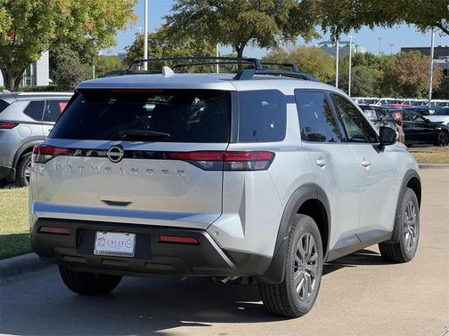 2025 Nissan Pathfinder SV FWD